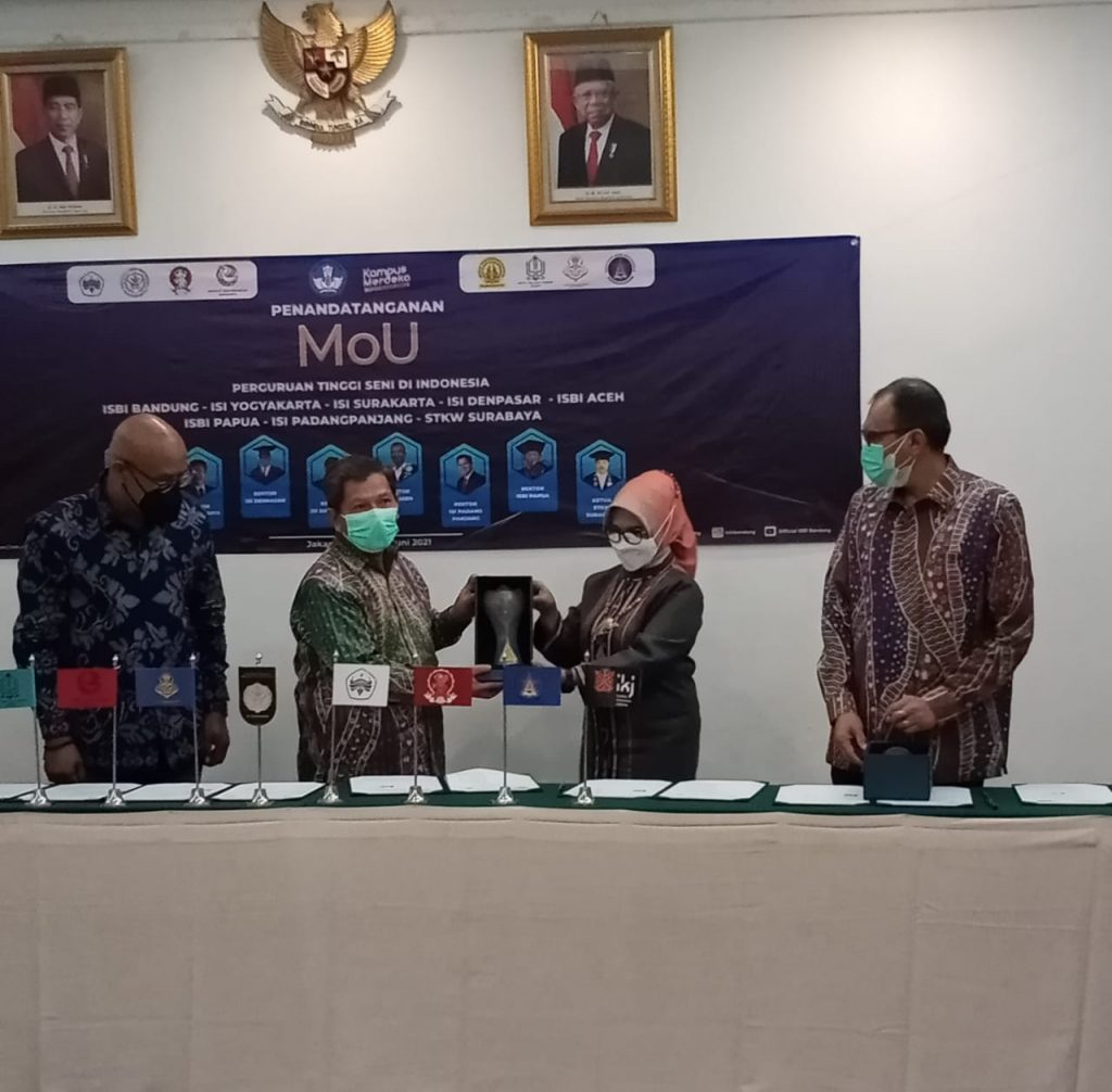 Penandatanganan MoU Sembilan Perguruan Tinggi Seni di Jakarta