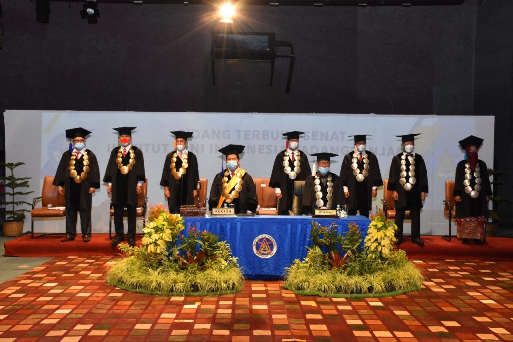 ISI Padangpanjang menggelar wisuda periode I Tahun Akademik 2021/2022, Selasa 14 September 2021.