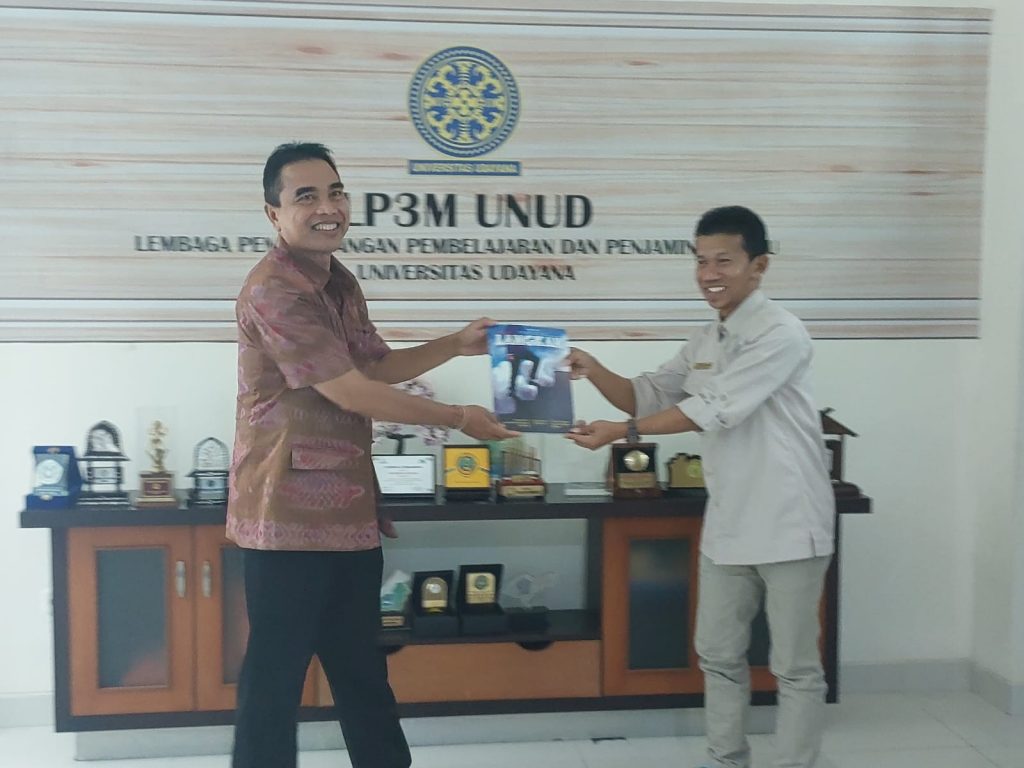 TINGKATKAN STANDAR PELAYANAN MUTU INTERNAL, LP3M ISI PADANGPANJANG MELAKSANAKAN BECHMARKING