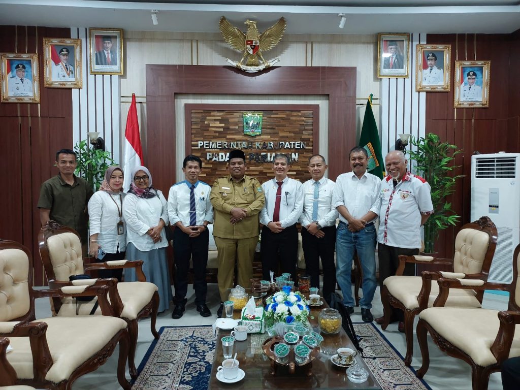 Dalam rangka percepatan pembangunan kampus 2 di Tarok City, Rektor lakukan koordinasi dg Bupati