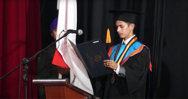 wisuda 4