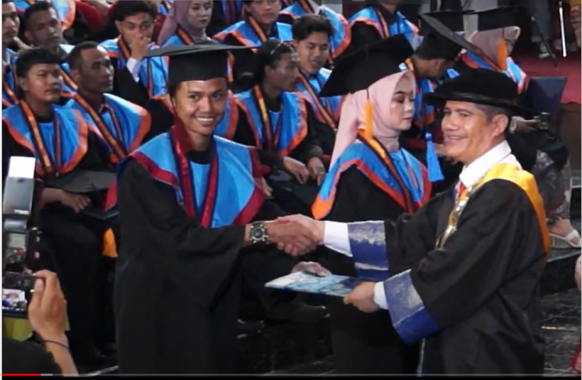 wisuda 6