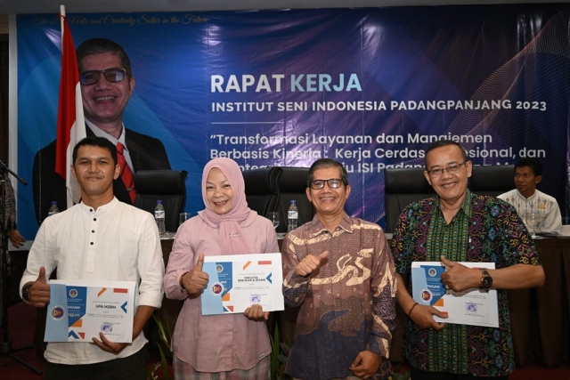 _DSC0907 Penghargaan Kepada Unit dengan Daya Serap tertinggi 2022