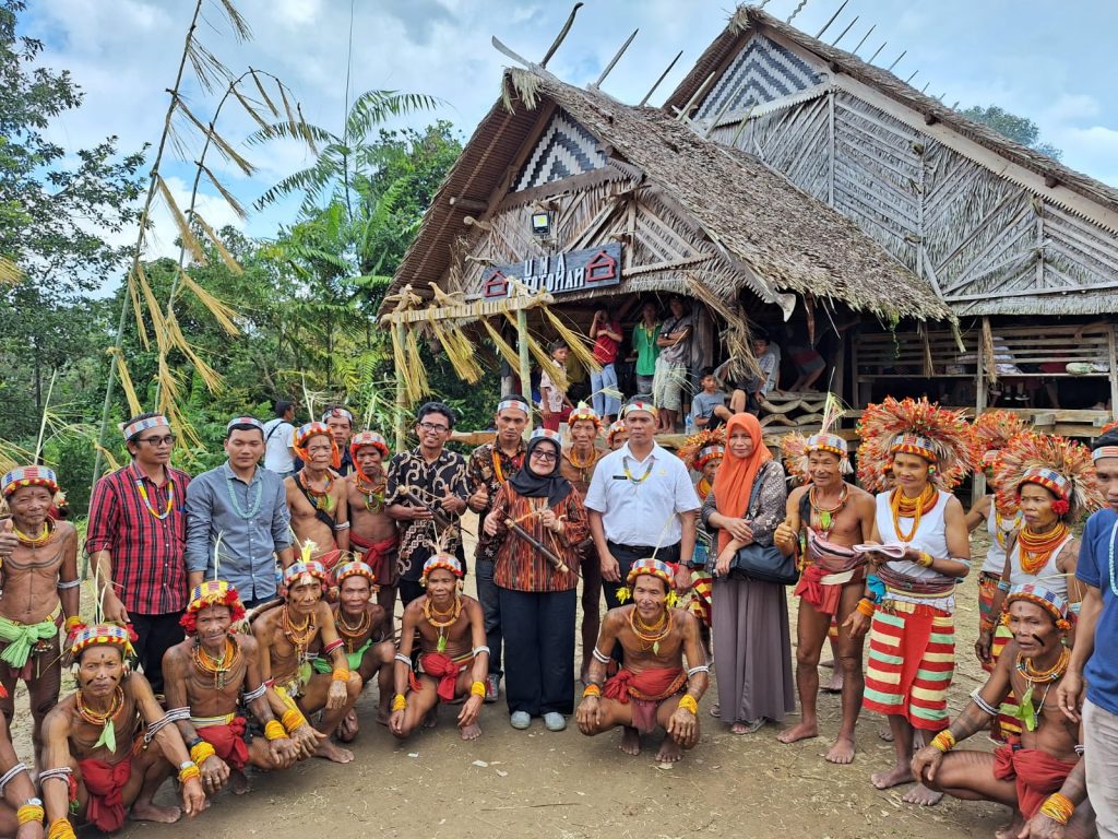ISI Padangpanjang Menguak Potensi Pariwisata di Mentawai Melalui Penelitian Terapan