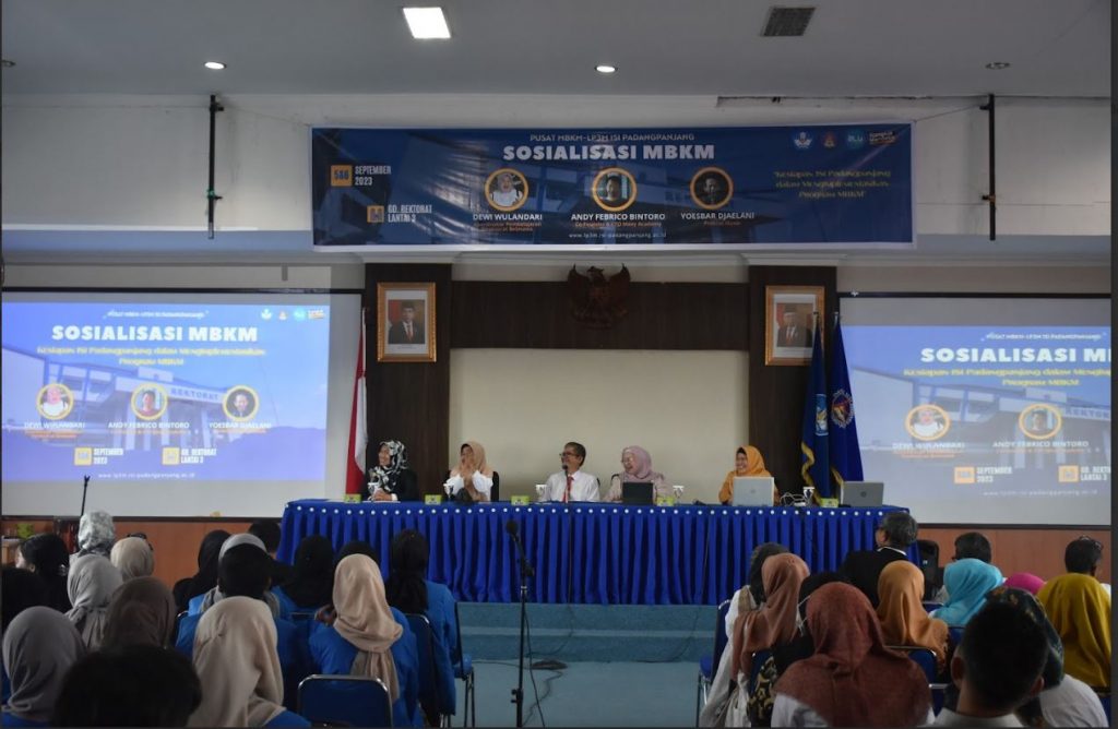 LP3M menyelenggarakan Sosialisasi MBKM “Implementasi Kurikulum MBKM dan Memaksimalkan Target IKU2 melalui MBKM”