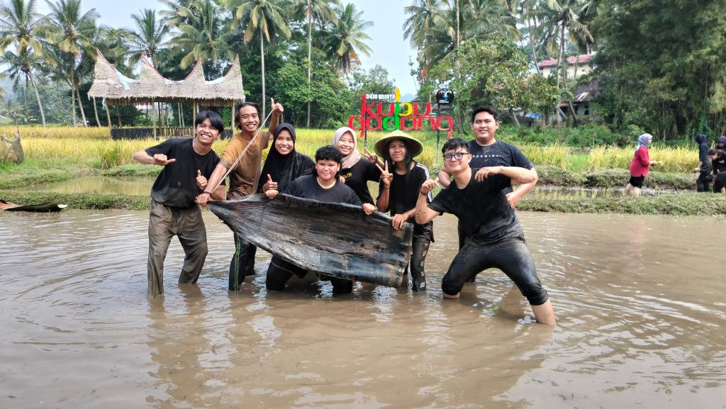 “Inovasi Berbasis Lokal: Kubu Gadang  Menginspirasi Mahasiswa PMM3 “