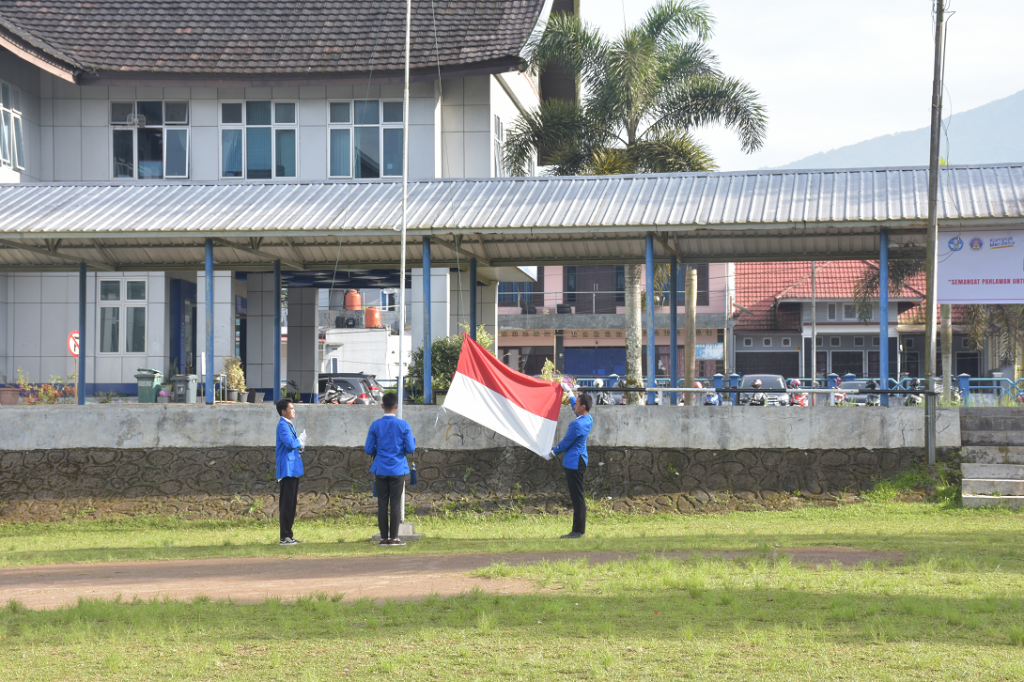 Upacara Hari Pahlawan di ISI Padangpanjang: Semangat Pahlawan Untuk Masa Depan Bangsa Dalam Memerangi Kemiskinan dan Kebodohan