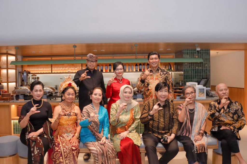 Yan Stevenson Ketua Prodi Seni Tari Masuk Kandidat CHI Awards 2023