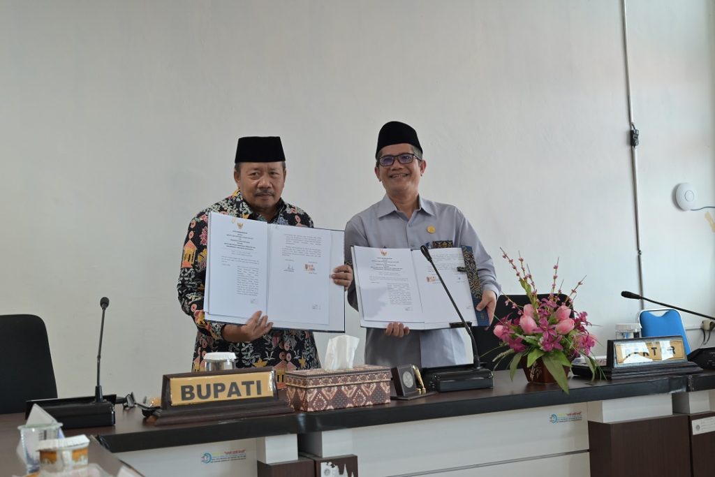 Penandatanganan Naskah Kerjasama ISI Padangpanjang dengan Bupati Kabupaten Agam