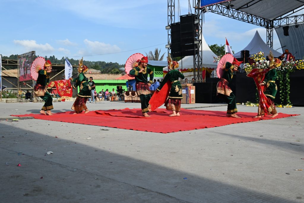 ISI Padang Panjang MOU di Kabupaten Samosir Tampilkan Karya seni Unggulan 