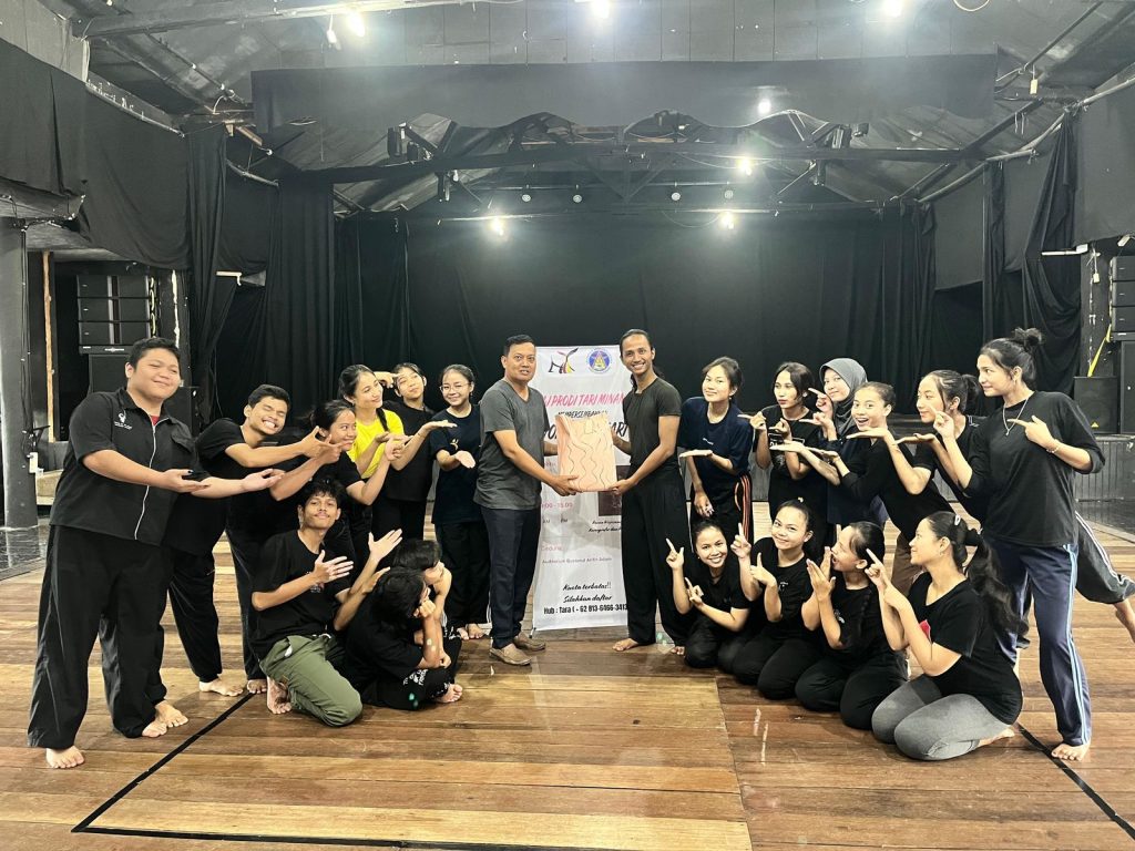 Meningkatkan Kreativitas Mahasiswa, HMJ Prodi Tari Minang Hadirkan Praktisi Koreografi