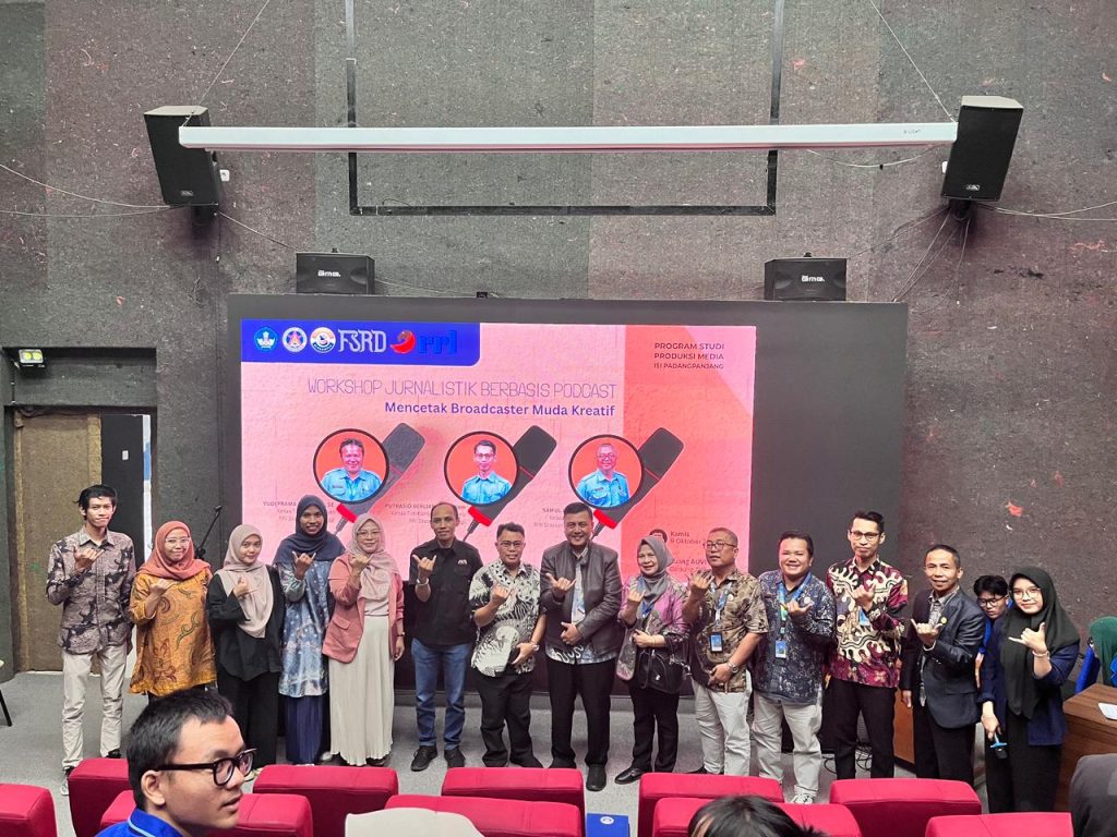 Sinergi Kampus dan RRI: Mahasiswa Produksi Media Asah Kemampuan Siaran Digital